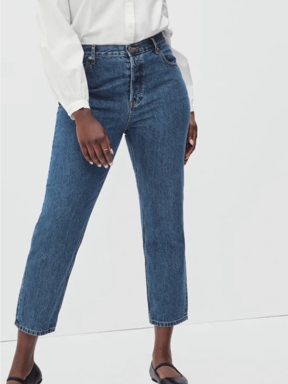 Everlane-The Curvy '90s Cheeky Straight Jean.